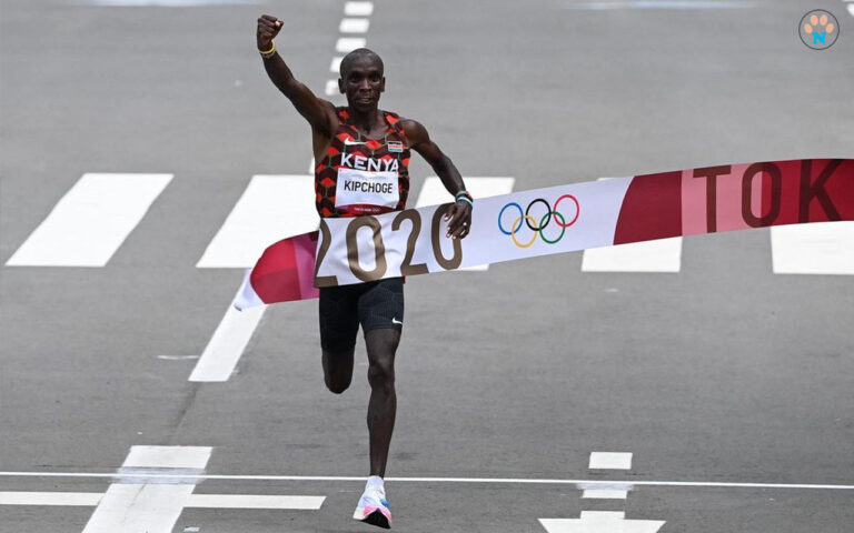 Eliud Kipchoge นักวิ่งจากเคนย่า